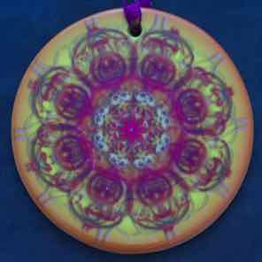 ROUND CERAMIC
ORNAMENT
 TANGERINE 1
